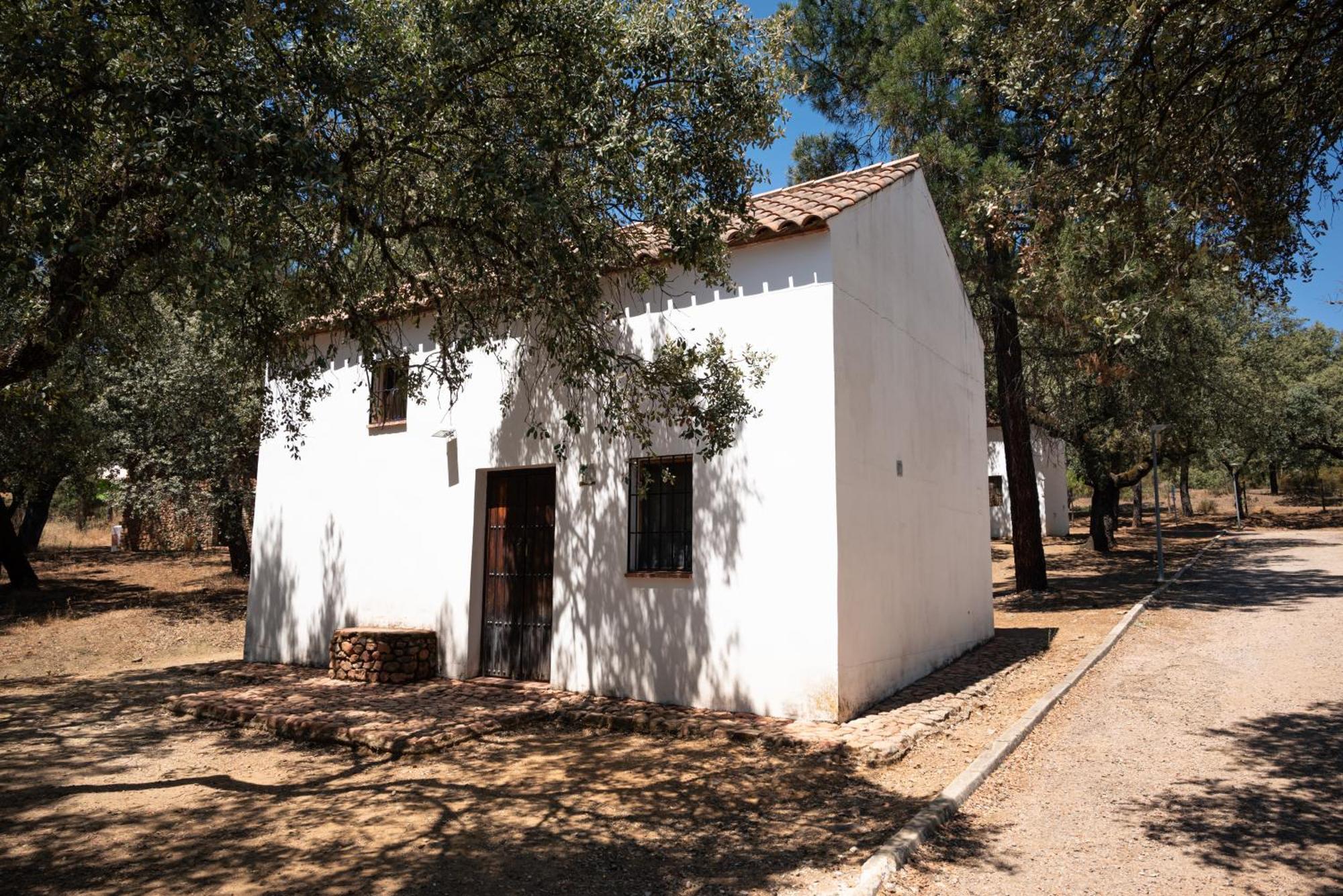 普恩特努埃沃简易别墅酒店 Villaviciosa de Córdoba 外观 照片